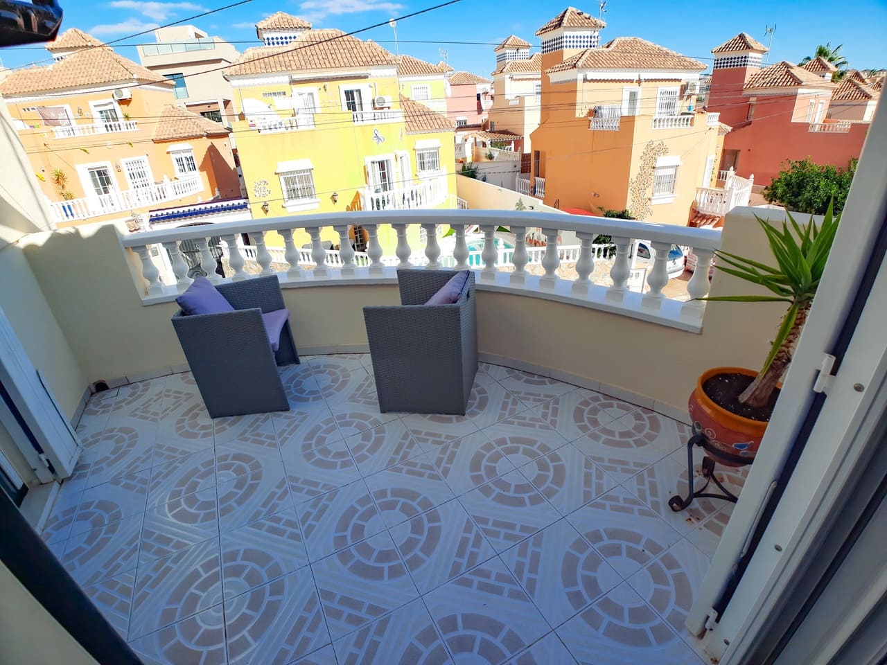 3 quarto Moradia para venda em Villamartin - 269 995 € (Ref: 9808404)
