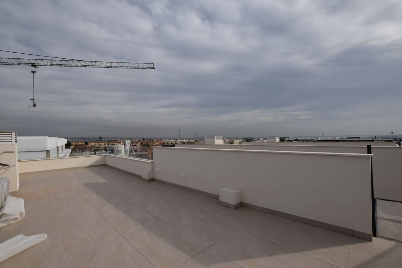 3 slaapkamer Villa te koop in Los Montesinos met zwembad - € 387.500 (Ref: 9808410)