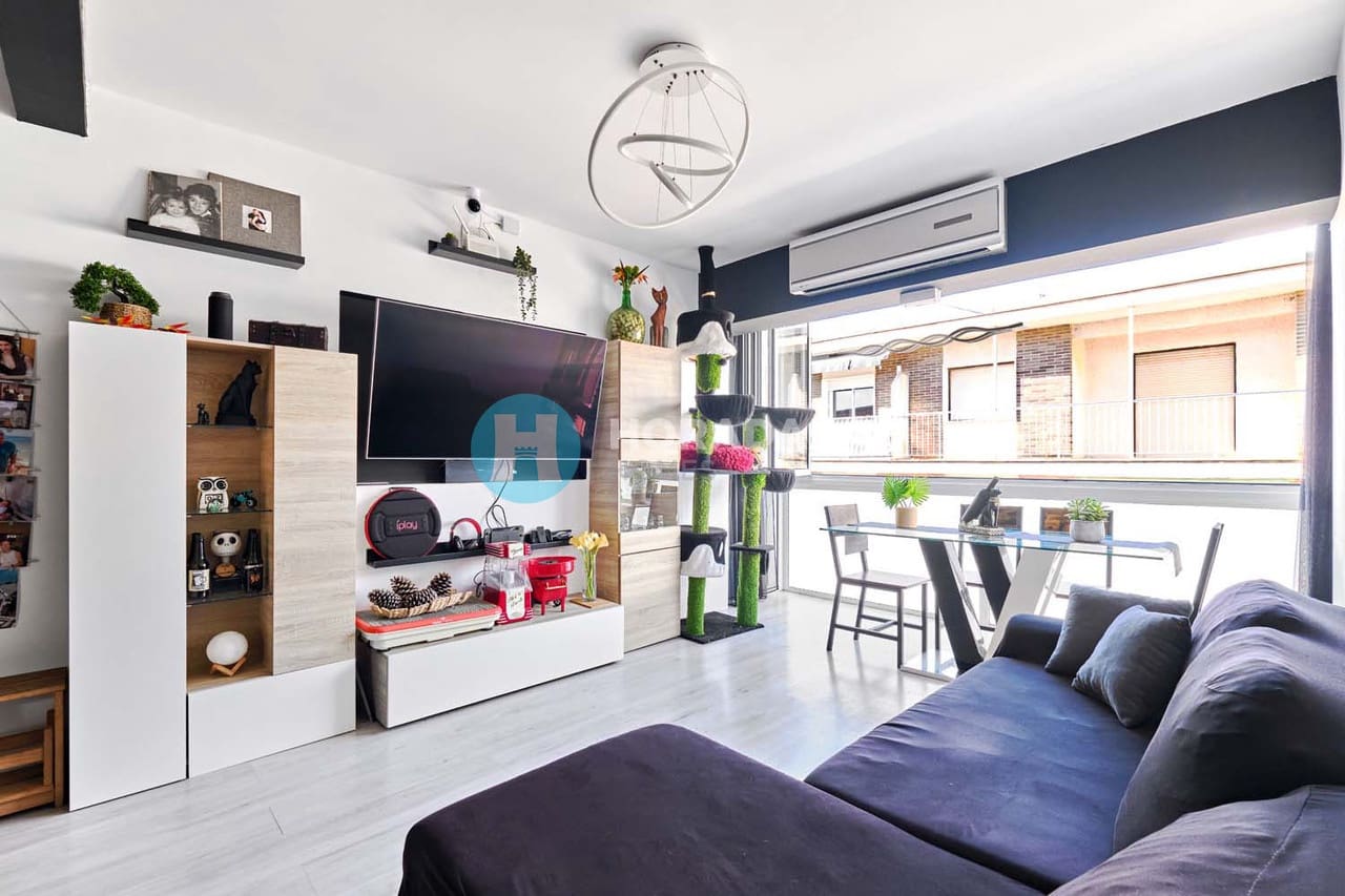 Apartamento de 3 habitaciones en Torre de la Horadada en venta - 239.000 € (Ref: 9808413)