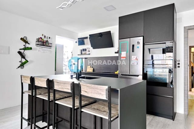 Apartamento de 3 habitaciones en Torre de la Horadada, Pilar de la Horadada en venta - 239.000 € (Ref: 9808413)