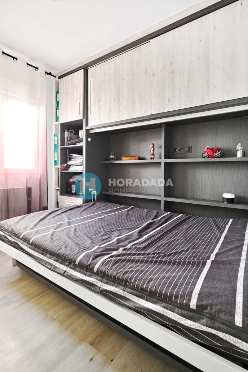 Apartamento de 3 habitaciones en Torre de la Horadada en venta - 239.000 € (Ref: 9808413)