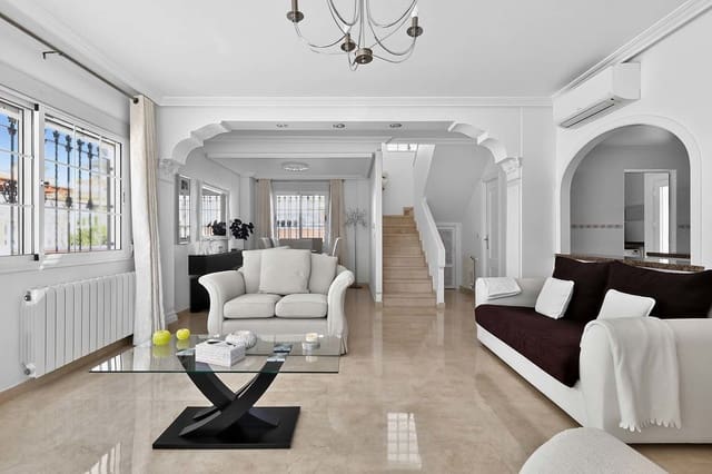 3 soverom Villa til salgs i Pinar de Campoverde, Pilar de la Horadada med svømmebasseng - € 359 999 (Ref: 9808414)