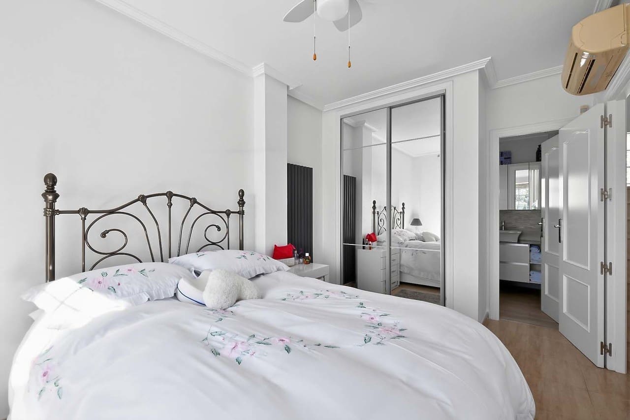 3 quarto Moradia para venda em Pinar de Campoverde com piscina - 359 999 € (Ref: 9808414)