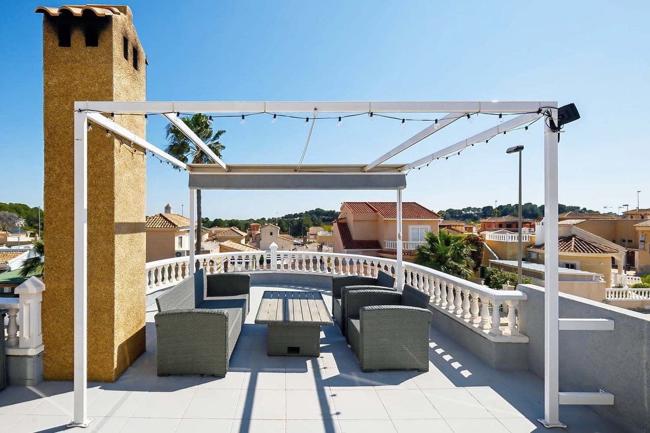 3 soverom Villa til salgs i Pinar de Campoverde med svømmebasseng - € 345 000 (Ref: 9808425)