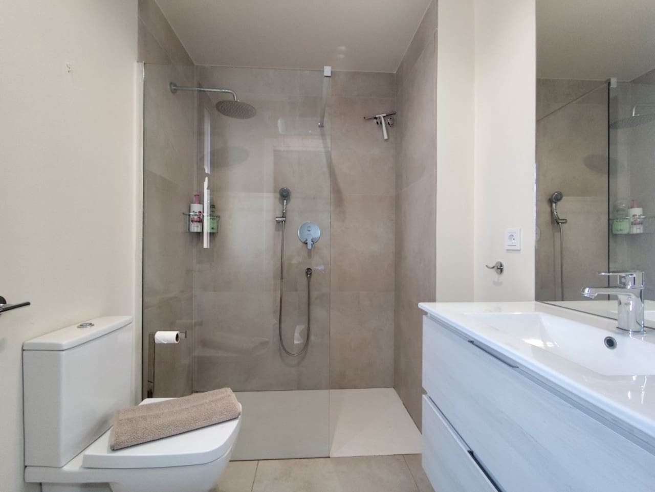 3 slaapkamer Penthouse te koop in Mar de Cristal met zwembad - € 325.000 (Ref: 9808431)