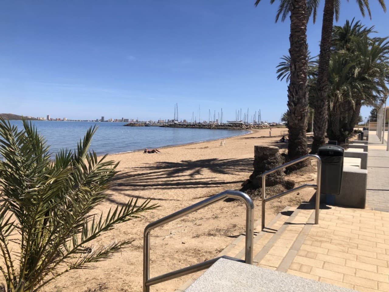 3 slaapkamer Penthouse te koop in Mar de Cristal met zwembad - € 325.000 (Ref: 9808431)