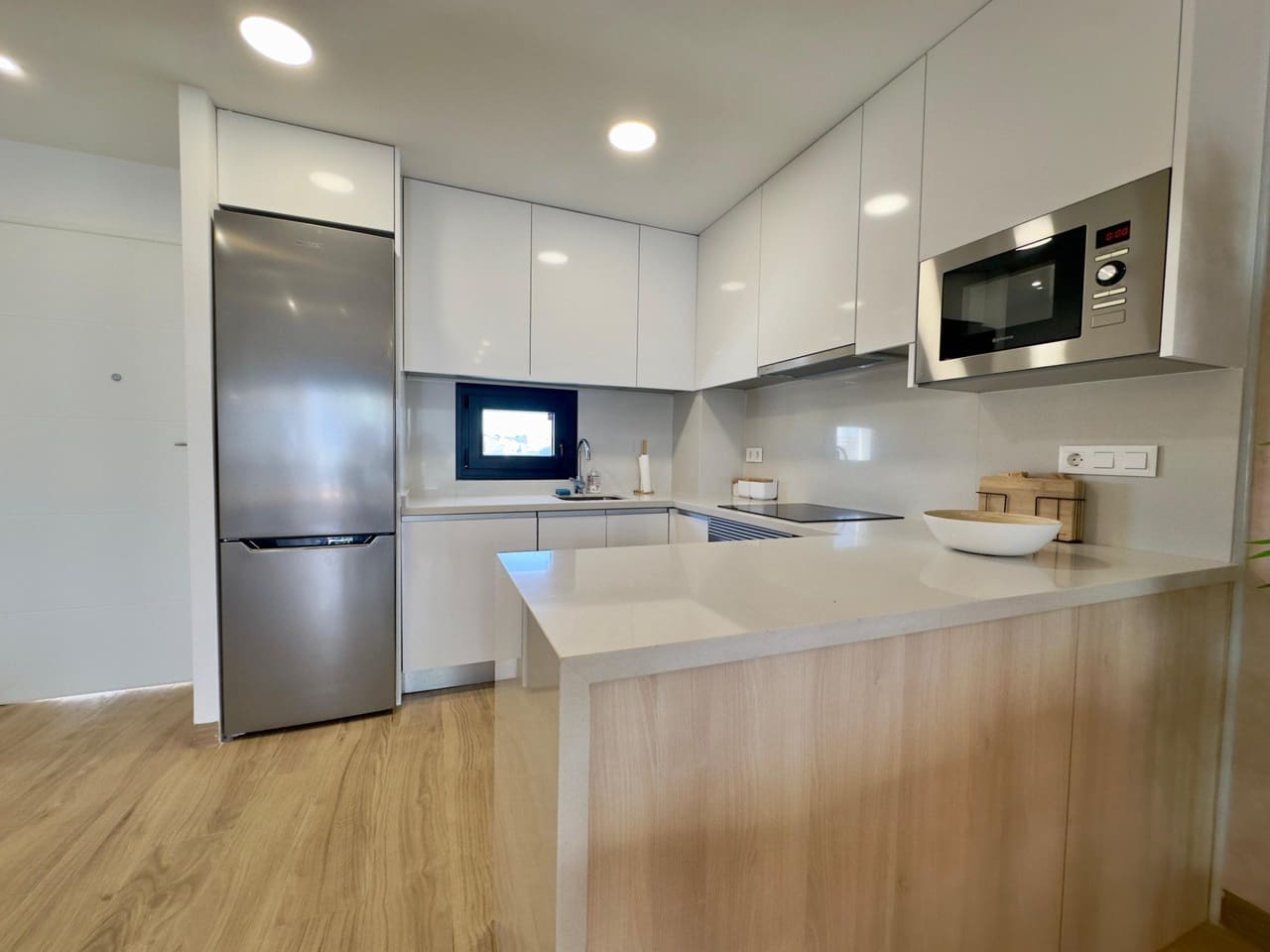 2 soverom Bungalow til salgs i Torrevieja med svømmebasseng - € 299 000 (Ref: 9808432)