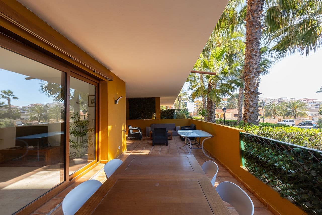 2 soveværelse Lejlighed til salg i Torrevieja - € 345.000 (Ref: 9808435)