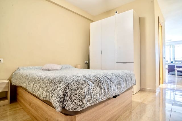 1 makuuhuone Huoneisto myytävänä paikassa Guardamar Playa, Guardamar del Segura mukana 
autotalli - 99 000 € (Ref: 9808438)