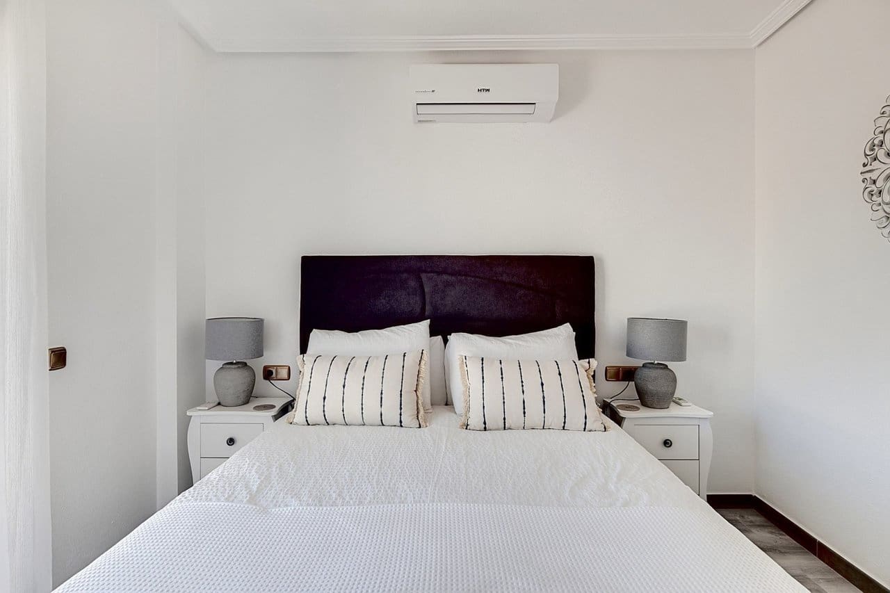 3 slaapkamer Villa te koop in Cabo Roig - € 260.000 (Ref: 9808475)