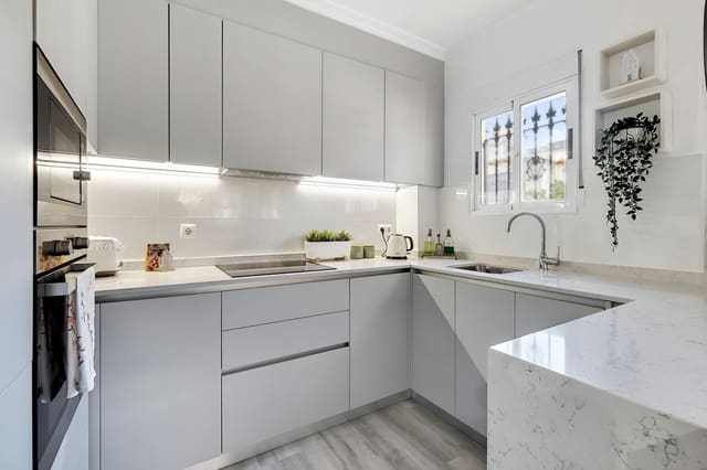 3 slaapkamer Villa te koop in Cabo Roig, Orihuela - € 260.000 (Ref: 9808475)