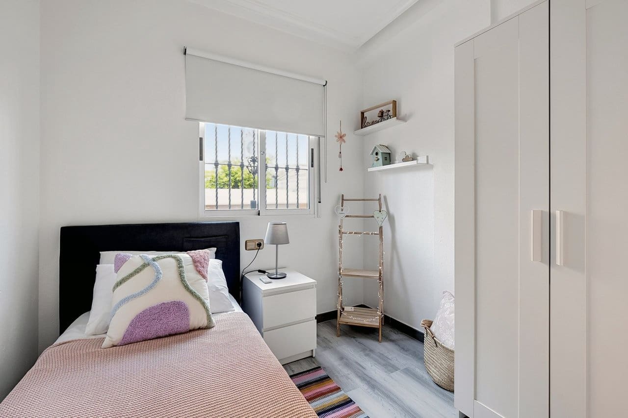 3 slaapkamer Villa te koop in Cabo Roig - € 260.000 (Ref: 9808475)