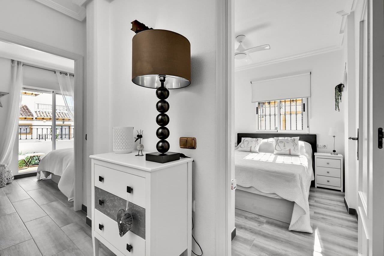 3 slaapkamer Villa te koop in Cabo Roig - € 260.000 (Ref: 9808475)