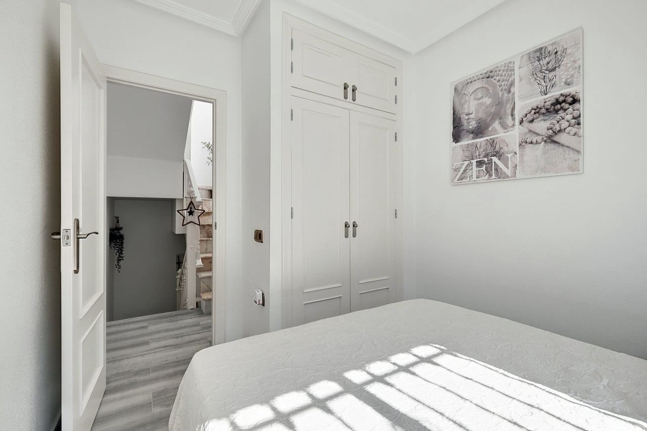 3 slaapkamer Villa te koop in Cabo Roig - € 260.000 (Ref: 9808475)