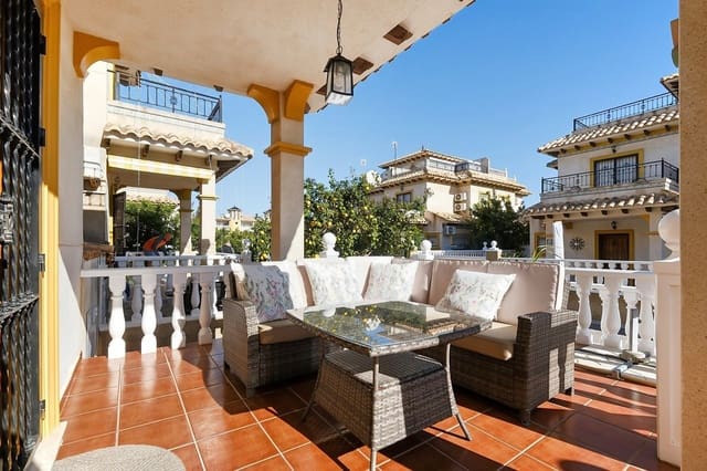 3 slaapkamer Villa te koop in Cabo Roig, Orihuela - € 260.000 (Ref: 9808475)