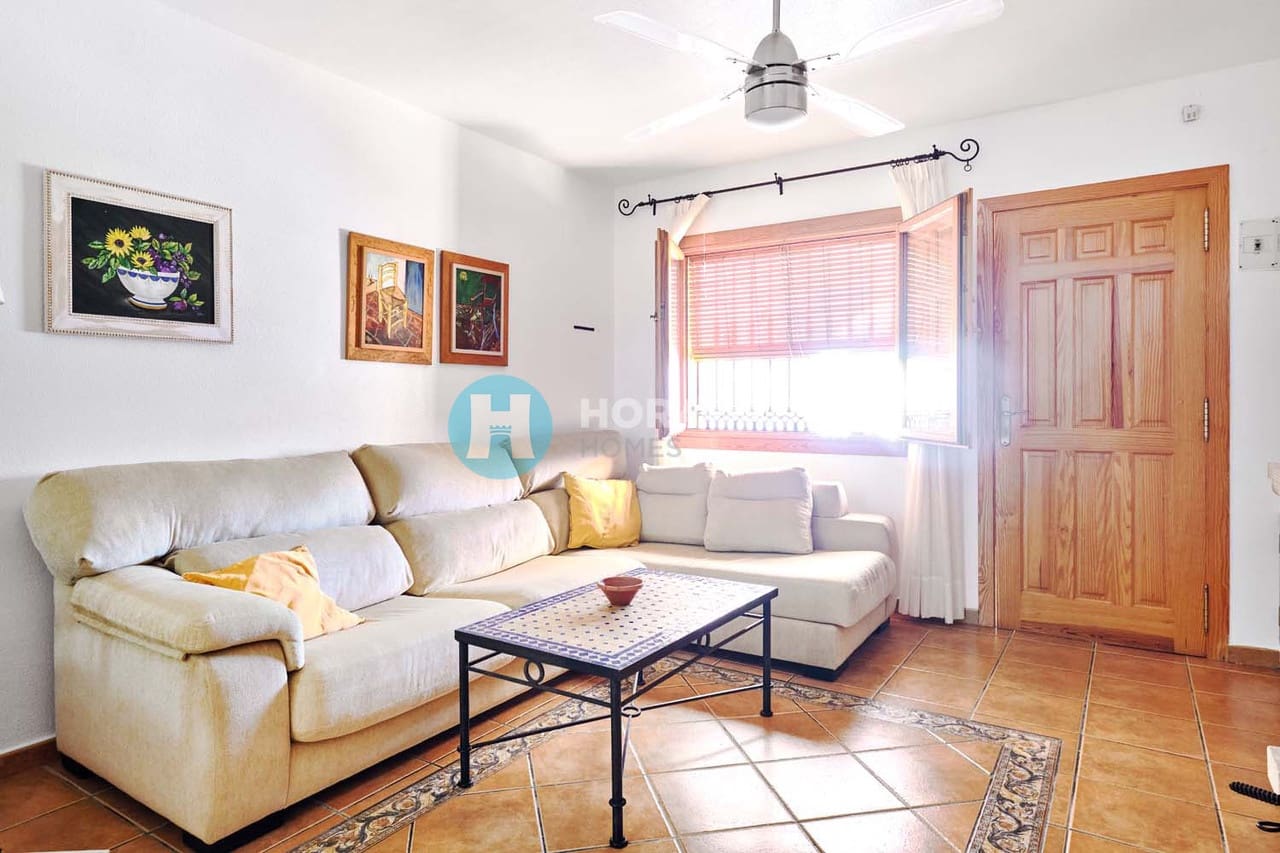 4 sovrum Villa till salu i Torre de la Horadada - 399 000 € (Ref: 9808477)