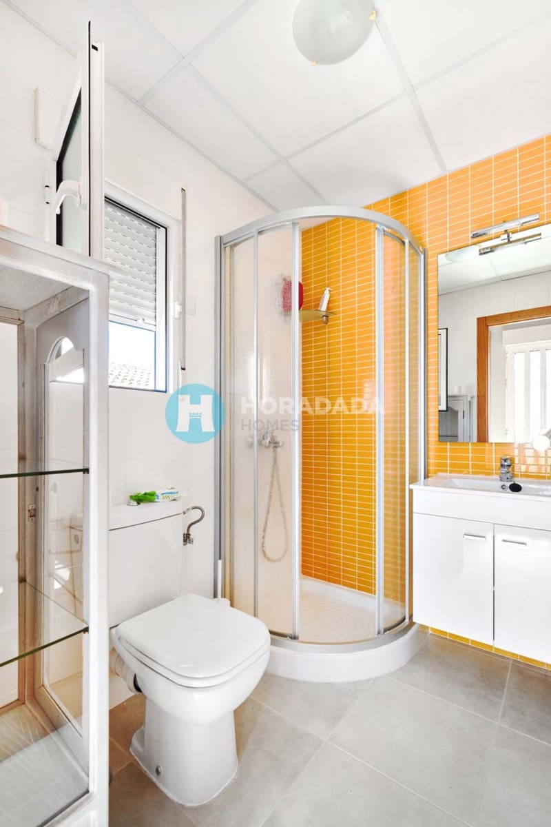 4 sovrum Villa till salu i Torre de la Horadada - 399 000 € (Ref: 9808477)