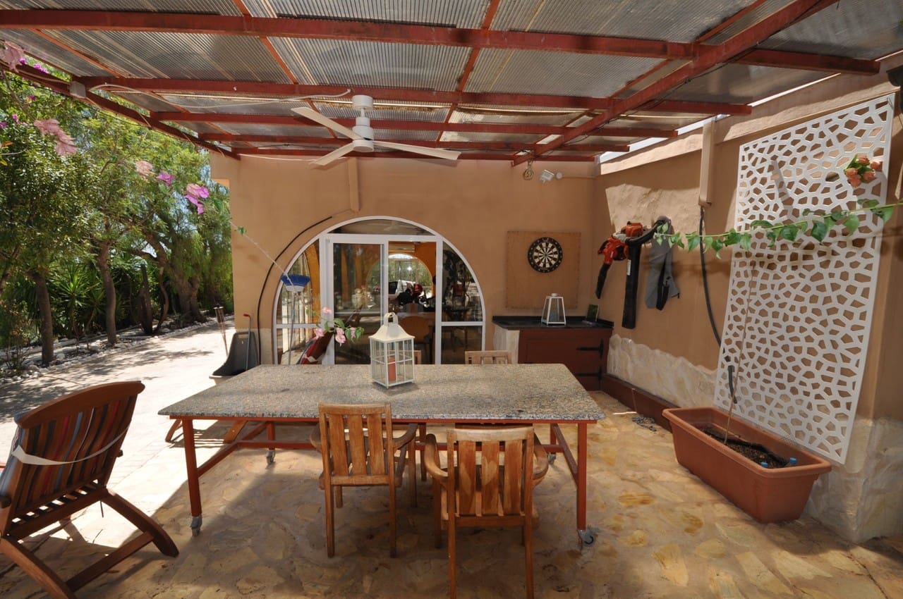 5 sovrum Finca/Hus på landet till salu i Crevillente / Crevillent med pool - 418 000 € (Ref: 9808479)