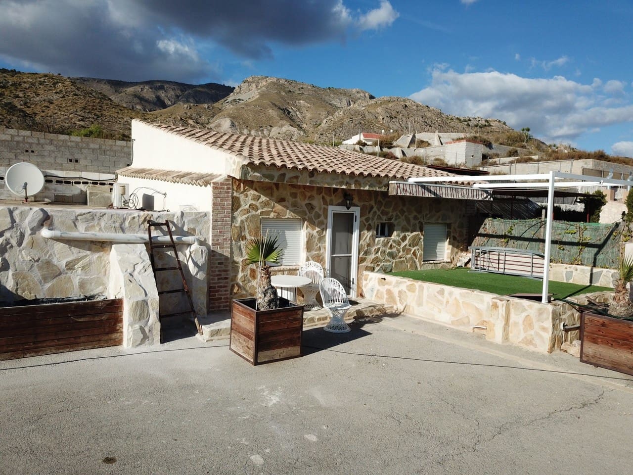 5 sovrum Finca/Hus på landet till salu i Crevillente / Crevillent med pool - 418 000 € (Ref: 9808479)