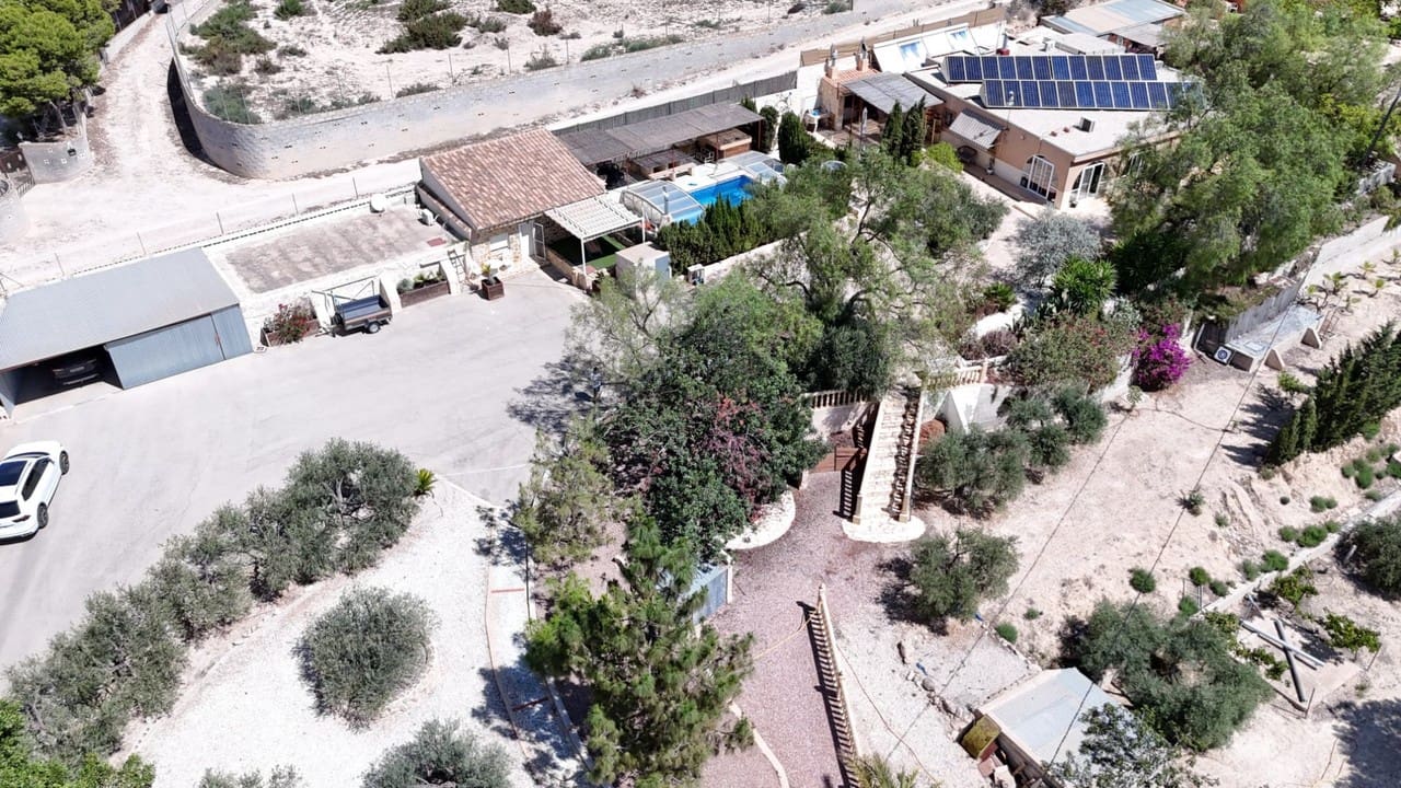 5 sovrum Finca/Hus på landet till salu i Crevillente / Crevillent med pool - 418 000 € (Ref: 9808479)