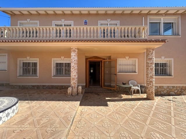 6 camera da letto Villa in vendita in Ciudad Quesada, Rojales con piscina - 695.000 € (Rif: 9808485)