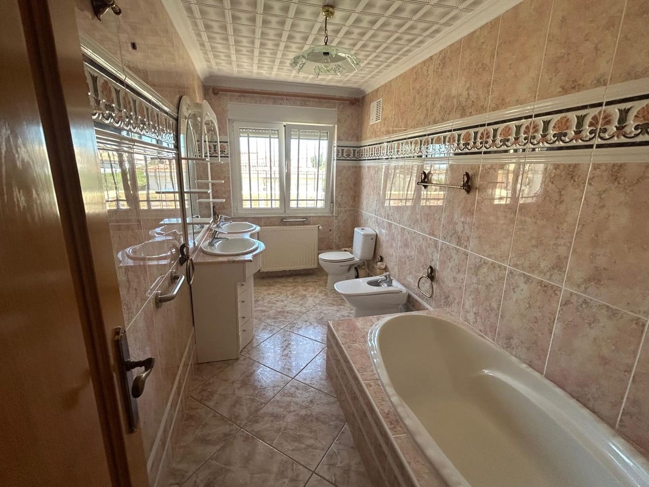 6 camera da letto Villa in vendita in Ciudad Quesada con piscina - 695.000 € (Rif: 9808485)