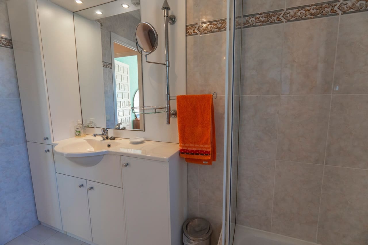 2 soverom Villa til salgs i Ciudad Quesada med svømmebasseng - € 395 000 (Ref: 9808486)