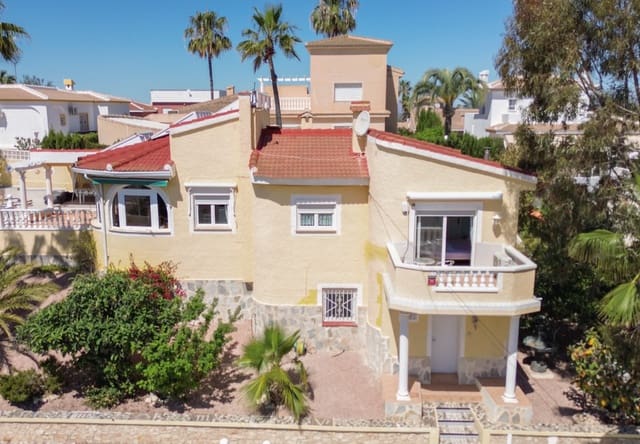 2 soverom Villa til salgs i Ciudad Quesada, Rojales med svømmebasseng - € 395 000 (Ref: 9808486)