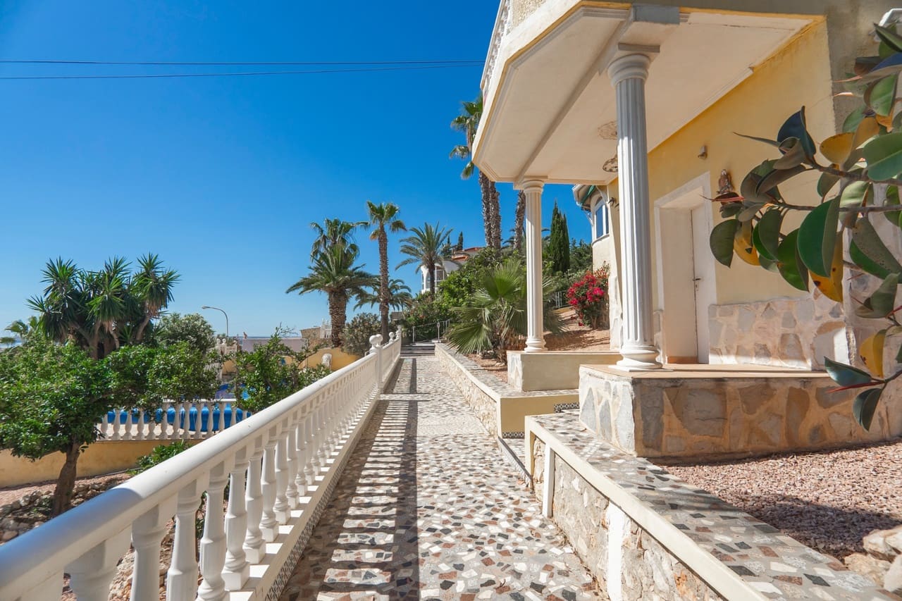 2 soverom Villa til salgs i Ciudad Quesada med svømmebasseng - € 395 000 (Ref: 9808486)