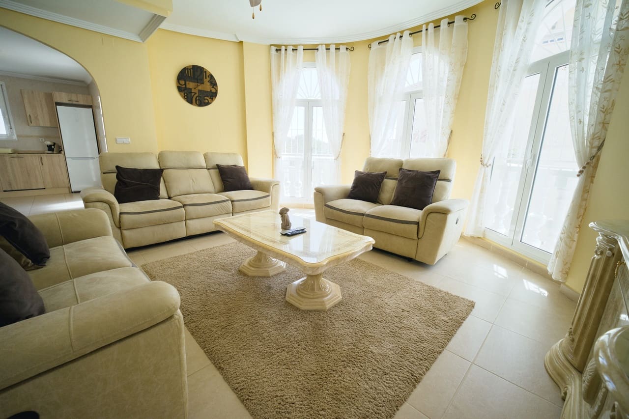 4 sovrum Villa till salu i Ciudad Quesada med pool - 674 950 € (Ref: 9808487)