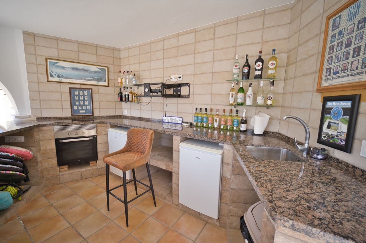 4 sovrum Villa till salu i Ciudad Quesada med pool - 674 950 € (Ref: 9808487)