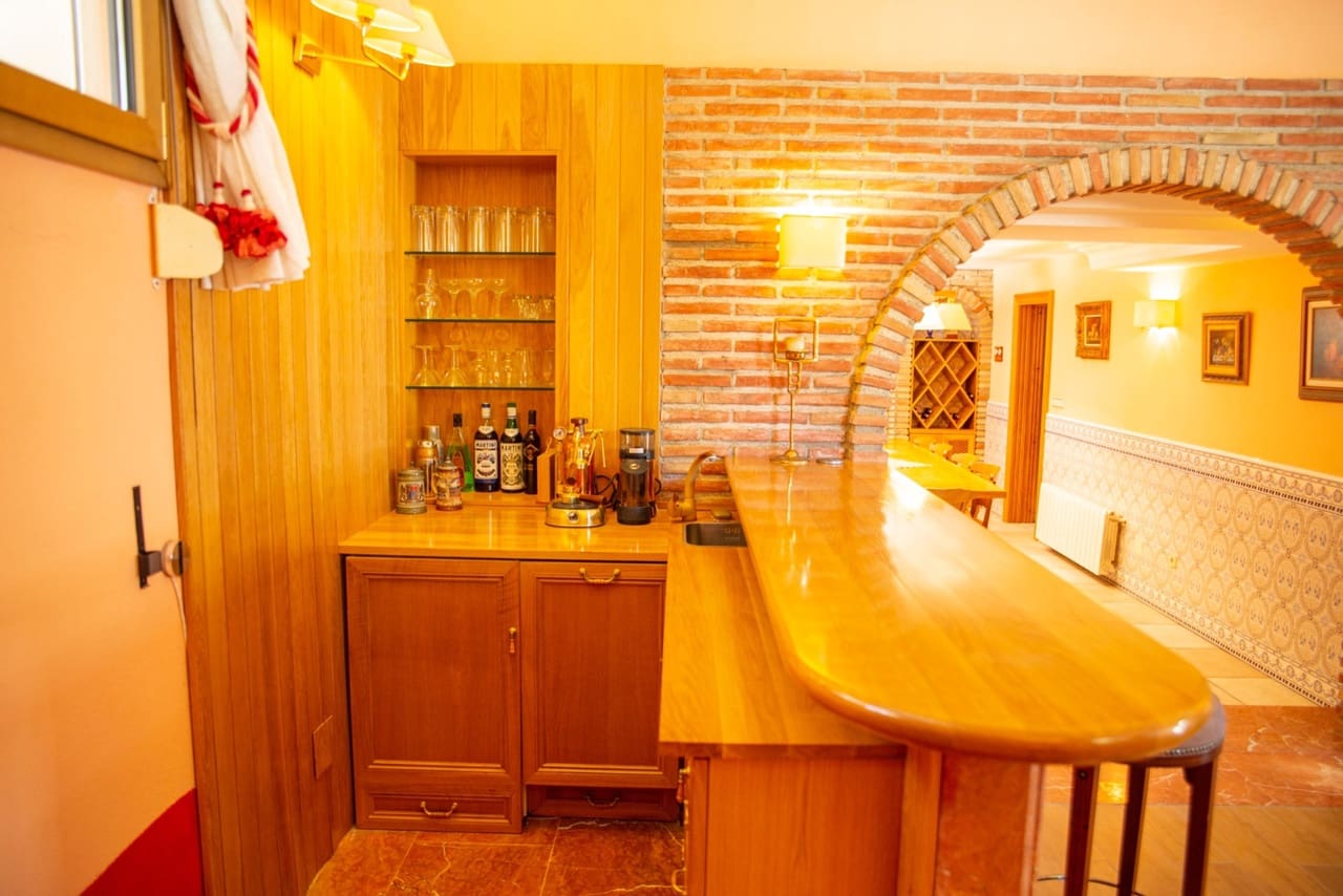 4 slaapkamer Villa te koop in Ciudad Quesada met zwembad - € 840.000 (Ref: 9808488)