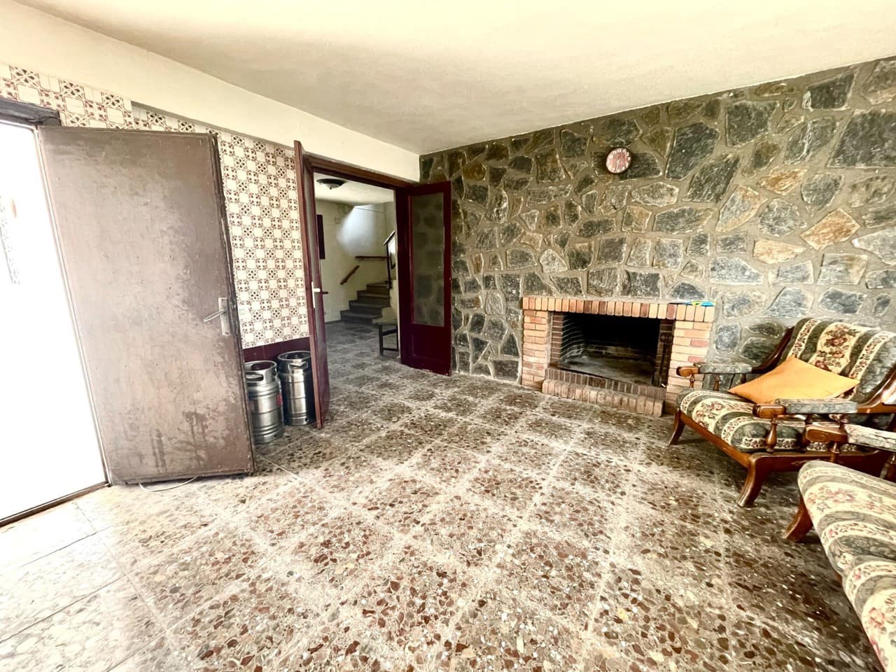 5 bedroom Villa for sale in Benejuzar with pool - € 238,000 (Ref: 9808499)