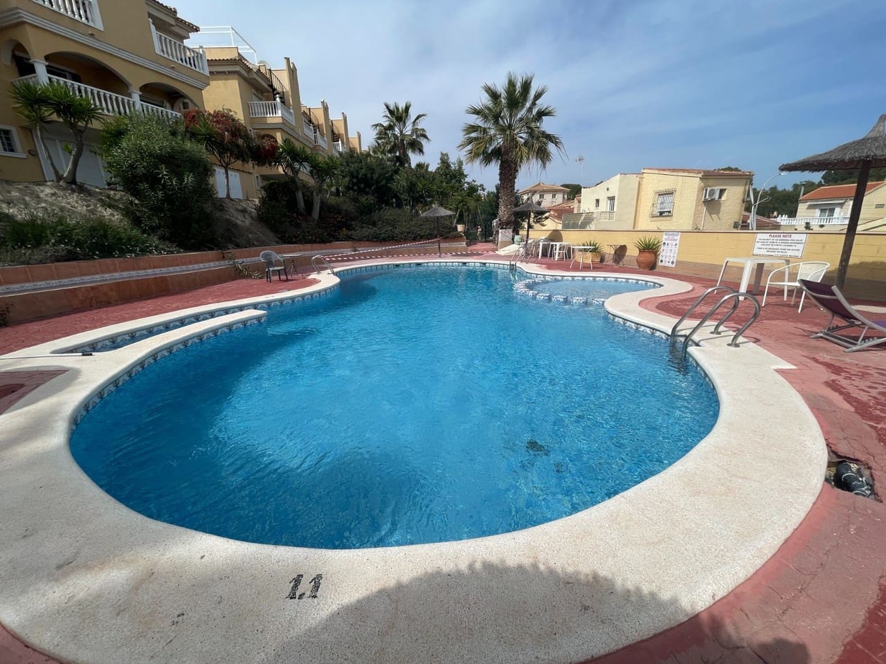 3 bedroom Villa for sale in San Fulgencio with pool - € 310,000 (Ref: 9808500)