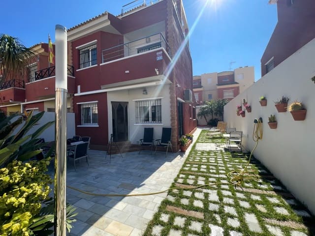 4 Zimmer Haus zu verkaufen in Pilar de la Horadada ciudad, Pilar de la Horadada - 460.000 € (Ref: 9808501)