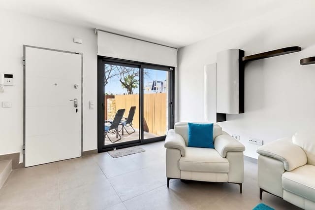 Chalet de 3 habitaciones en Torre de la Horadada, Pilar de la Horadada en venta con piscina - 450.000 € (Ref: 9808515)