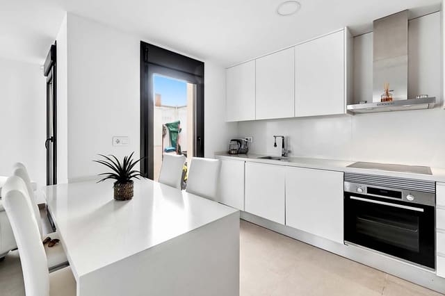 Chalet de 3 habitaciones en Torre de la Horadada, Pilar de la Horadada en venta con piscina - 450.000 € (Ref: 9808515)
