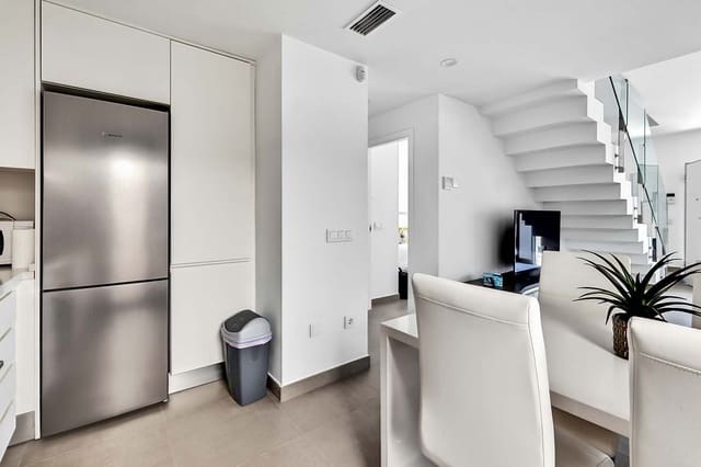 Chalet de 3 habitaciones en Torre de la Horadada, Pilar de la Horadada en venta con piscina - 450.000 € (Ref: 9808515)