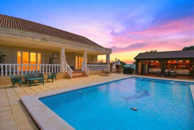 5 sovrum Finca/Hus på landet till salu i Elche / Elx med pool - 750 000 € (Ref: 9808552)