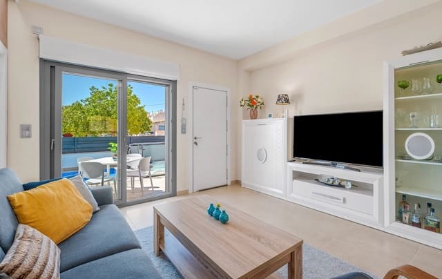 3 soverom Hus til salgs i Formentera del Segura med svømmebasseng - € 329 000 (Ref: 9808553)