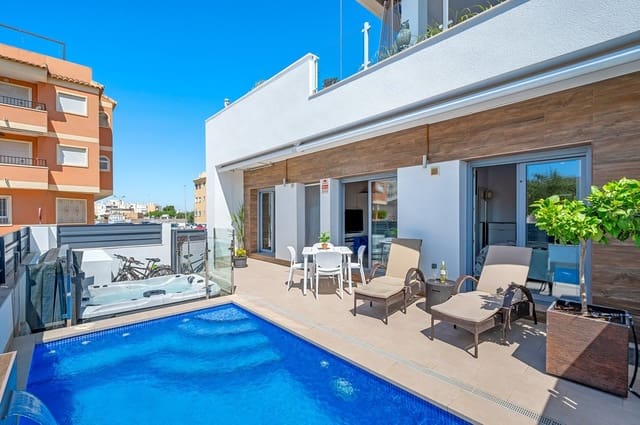 3 soverom Hus til salgs i Formentera del Segura med svømmebasseng - € 329 000 (Ref: 9808553)