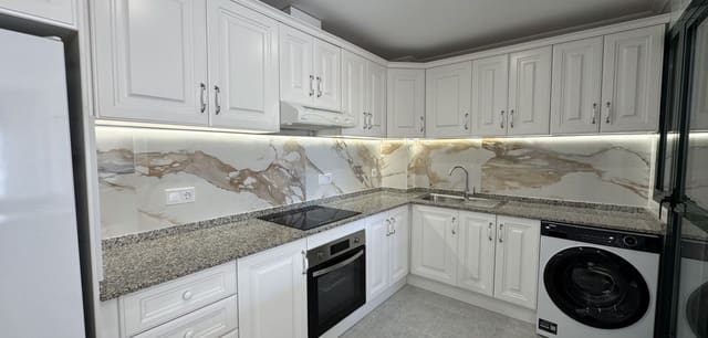 2 bedroom Apartment for sale in Dehesa de Campoamor, Orihuela with pool - € 249,000 (Ref: 9808554)