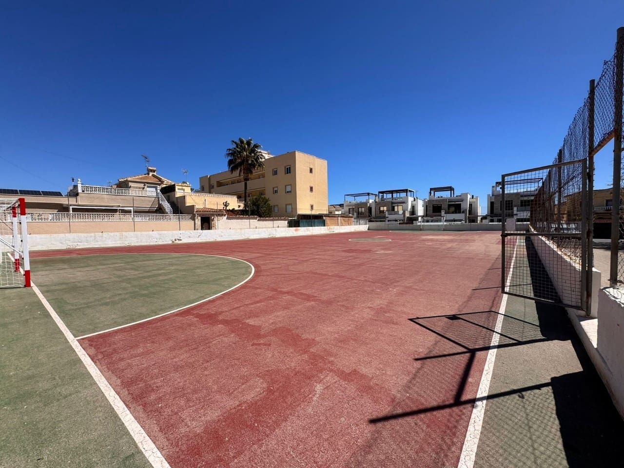 3 soverom Hus til salgs i Campoamor med svømmebasseng - € 229 995 (Ref: 9808555)