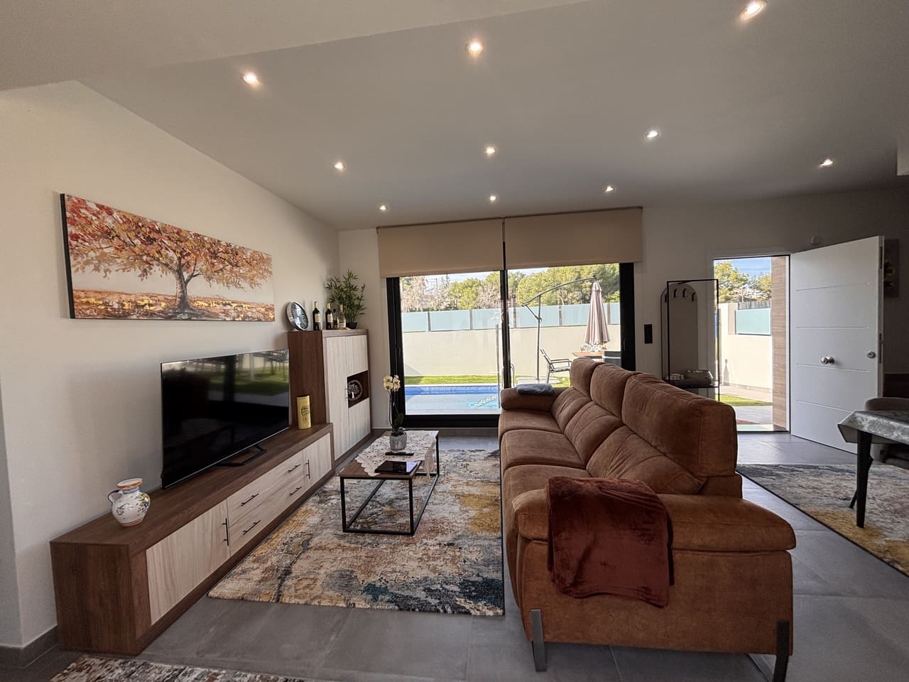 2 slaapkamer Villa te koop in Villamartin met zwembad garage - € 434.950 (Ref: 9815001)