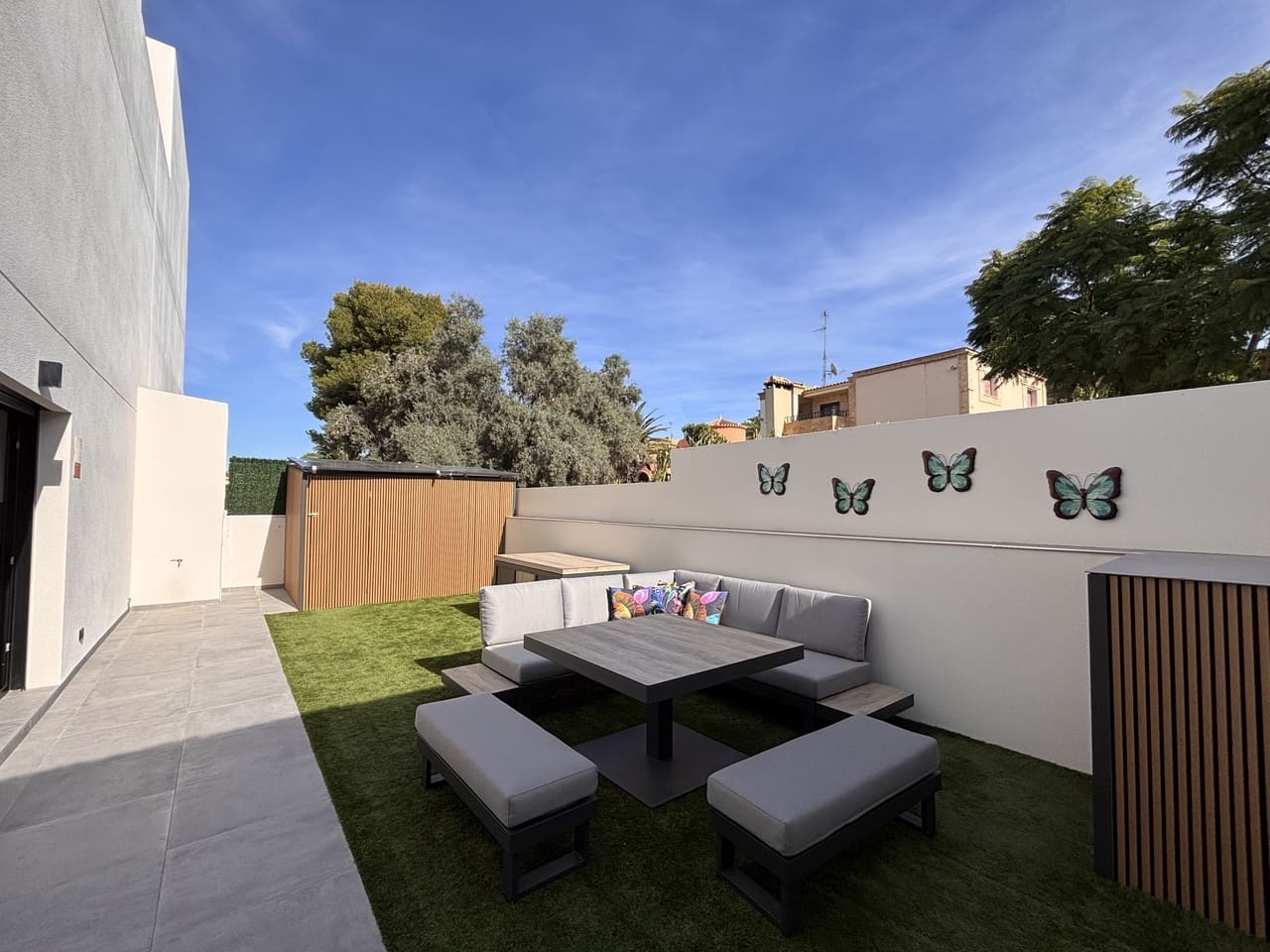 2 slaapkamer Villa te koop in Villamartin met zwembad garage - € 434.950 (Ref: 9815001)