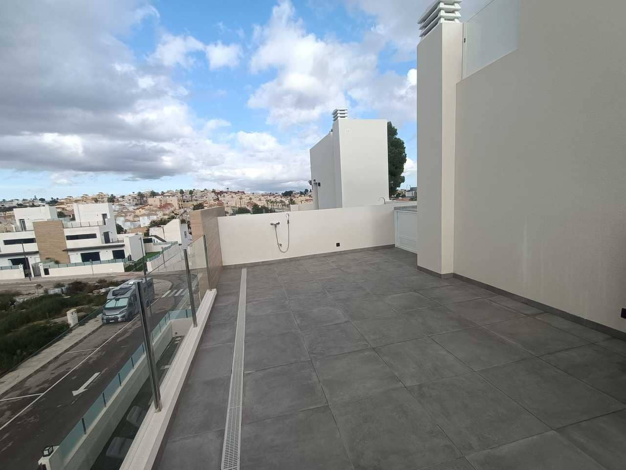 2 slaapkamer Villa te koop in Villamartin met zwembad garage - € 434.950 (Ref: 9815001)