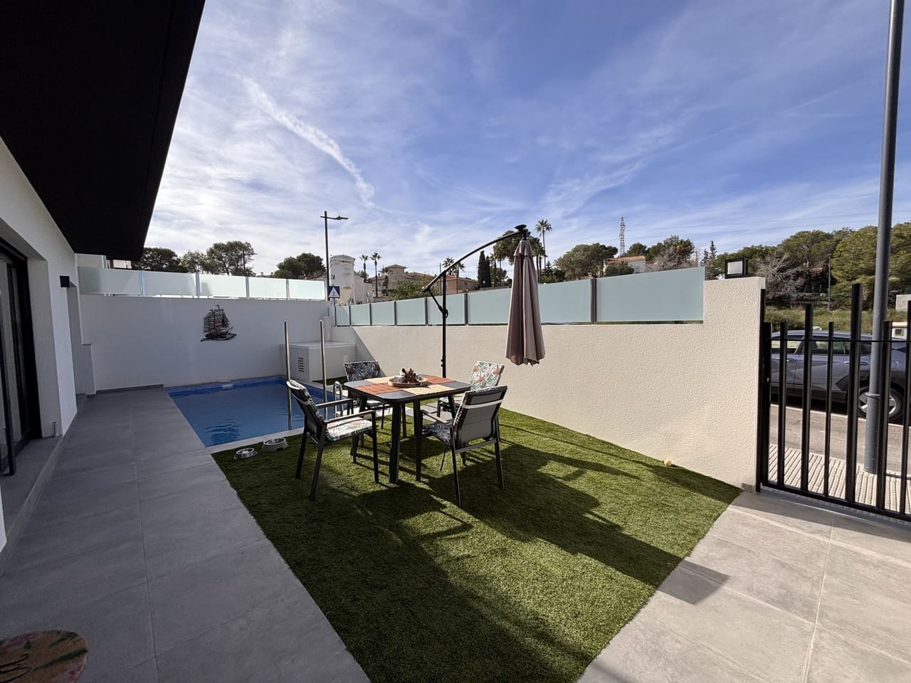 2 slaapkamer Villa te koop in Villamartin met zwembad garage - € 434.950 (Ref: 9815001)