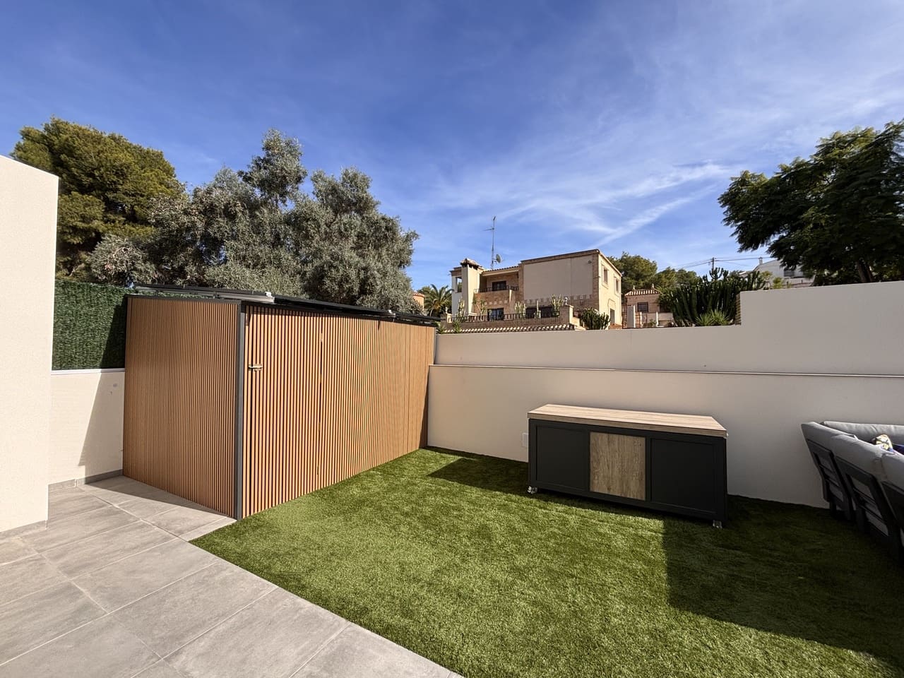 2 slaapkamer Villa te koop in Villamartin met zwembad garage - € 434.950 (Ref: 9815001)