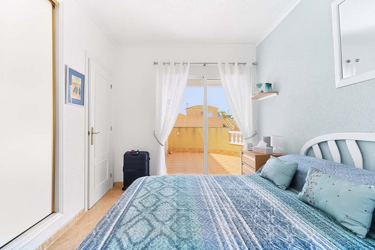 4 Zimmer Villa zu verkaufen in Pinar de Campoverde mit Pool - 329.950 € (Ref: 9815722)