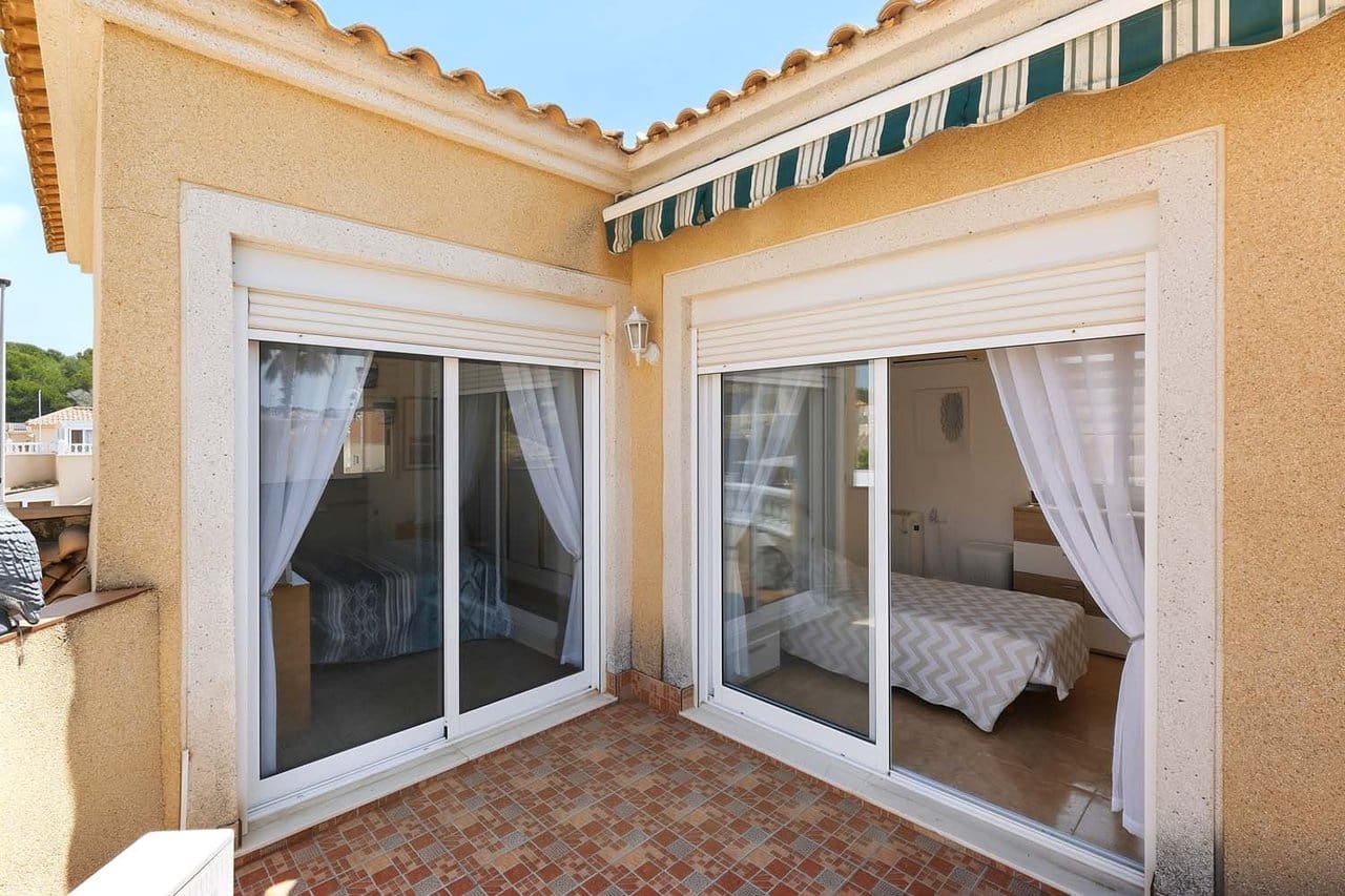 4 Zimmer Villa zu verkaufen in Pinar de Campoverde mit Pool - 329.950 € (Ref: 9815722)